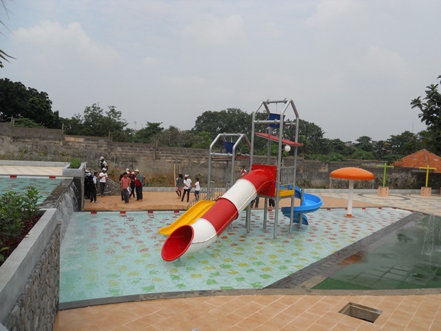 Ember Tumpah Kampung Main Cipulir