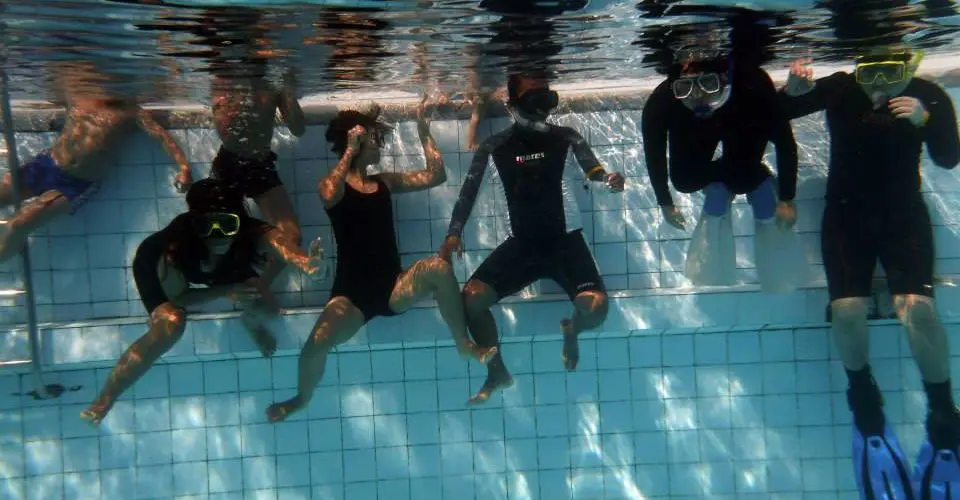 Agar Renang Tidak Cedera