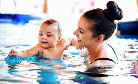 Manfaat Renang Bagi Bayi