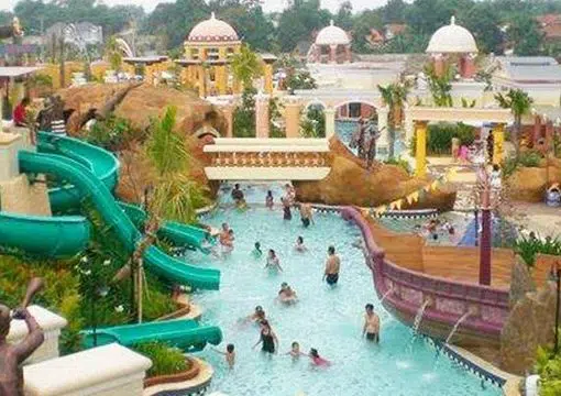 Kolam Renang Terbagus di Indonesia