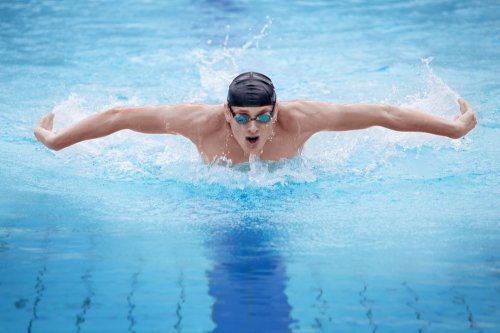 kacamata renang speedo