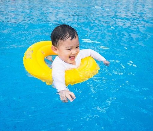 kolam renang bayi