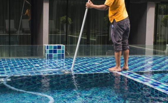 Peralatan Kolam Renang
