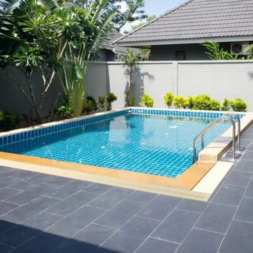 ukuran kolam renang