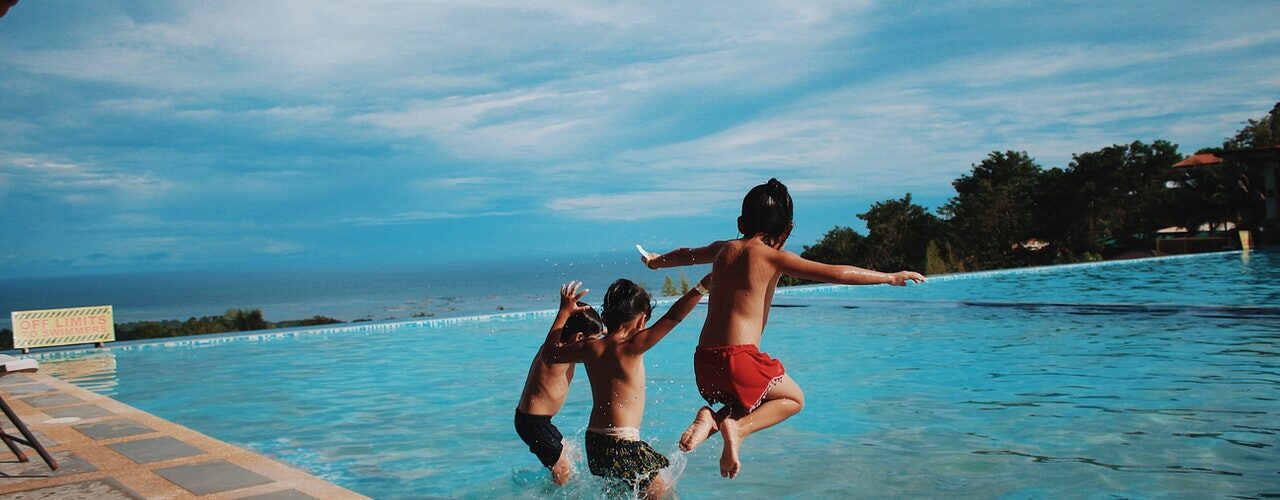Kolam renang Kampung Sawah