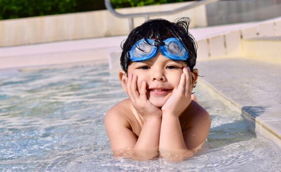 kolam renang pasir putih Depok